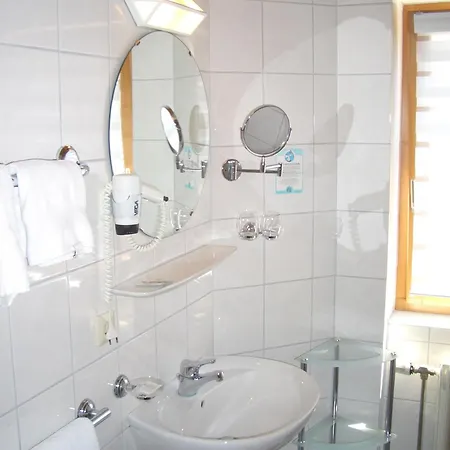 Hotel Schwarzenbergs Traube 4*