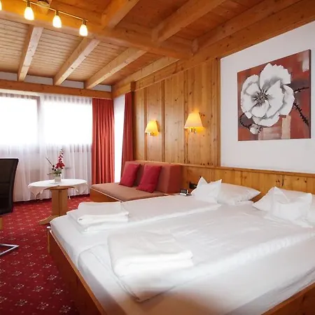 Hotel Schwarzenbergs Traube 4*