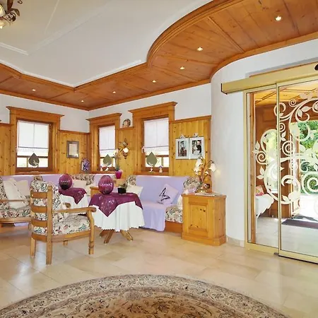 Schwarzenbergs Traube Glottertal