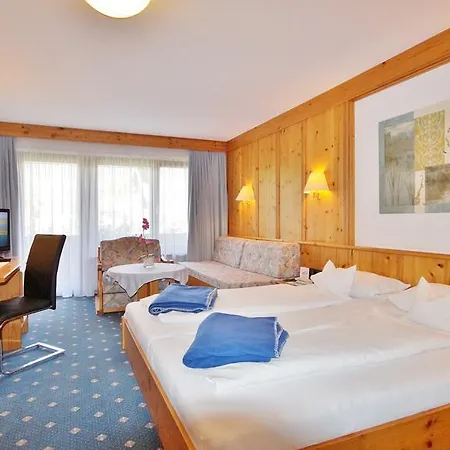 Schwarzenbergs Traube 4*