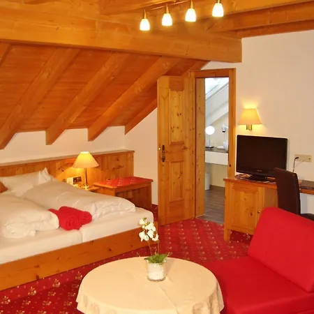 Schwarzenbergs Traube 4* Glottertal