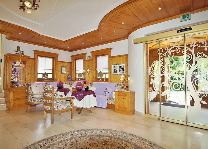 希瓦增贝格特劳贝酒店 格洛特尔塔尔