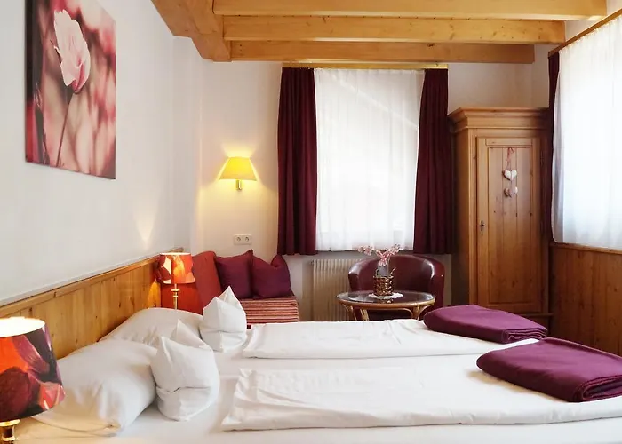 Schwarzenbergs Traube Hotel